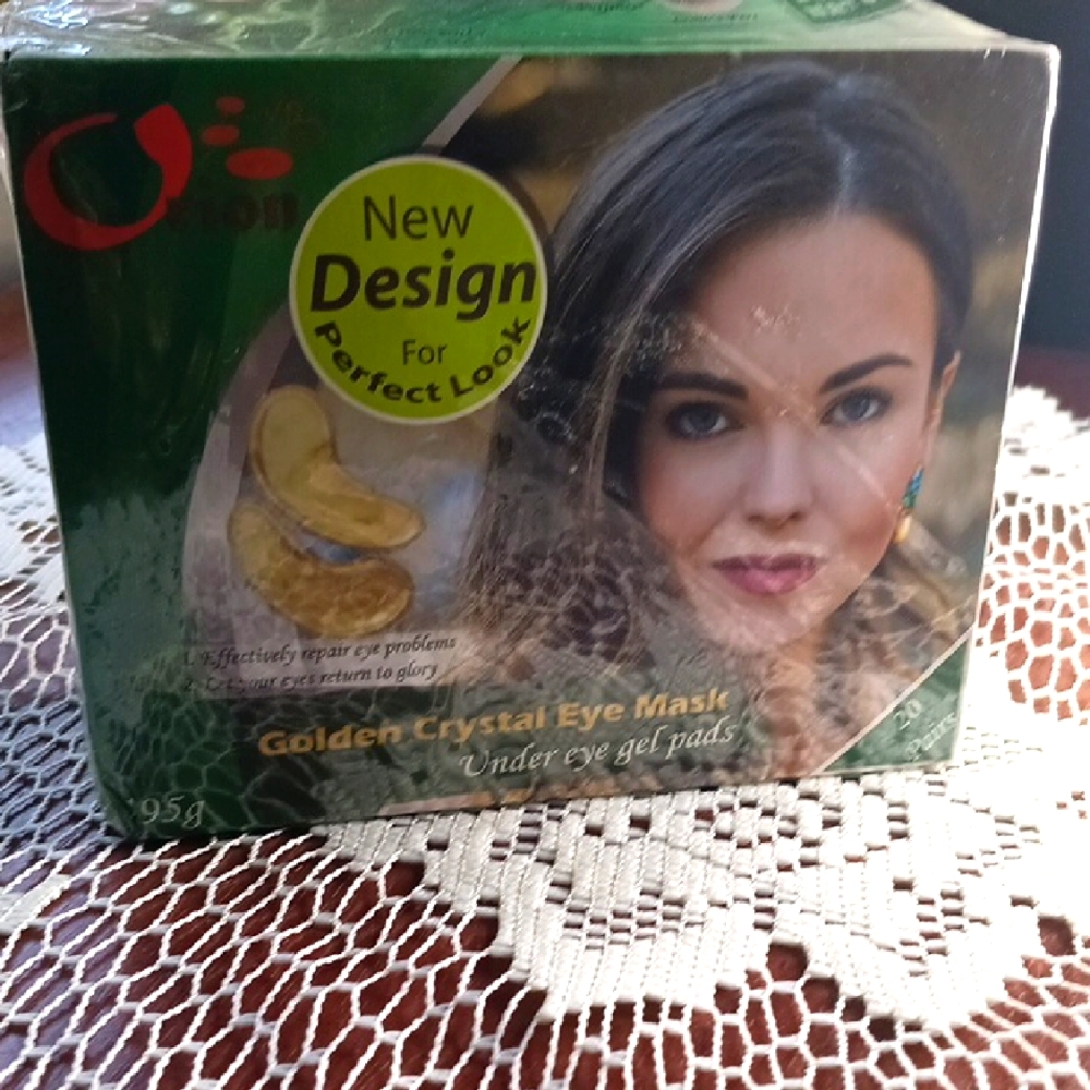 Golden Crystal Eye Mask